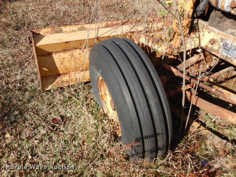image for item GK9470 Minneapolis Moline G706  tractor