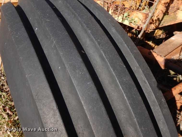 image for item GK9470 Minneapolis Moline G706  tractor