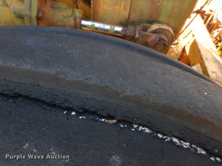 image for item GK9470 Minneapolis Moline G706  tractor