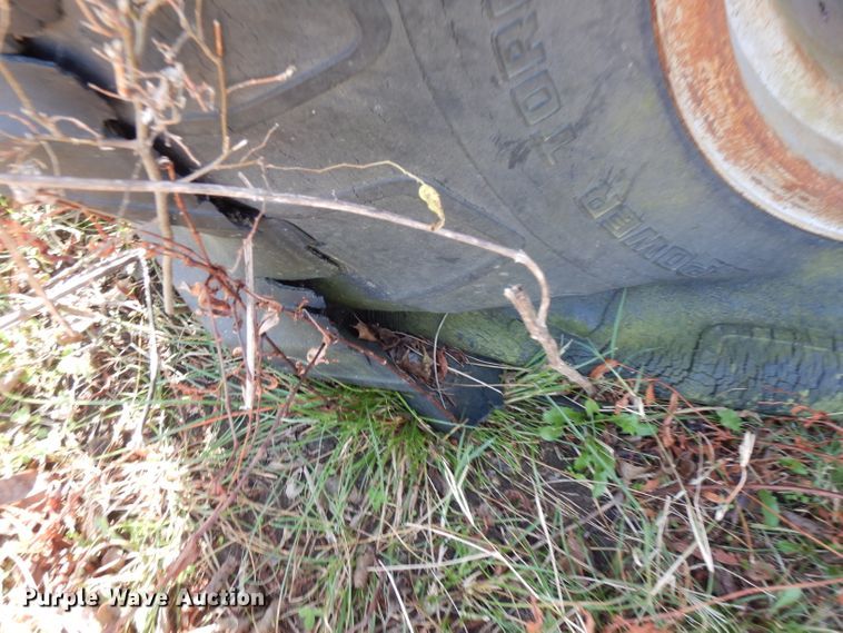 image for item GK9470 Minneapolis Moline G706  tractor