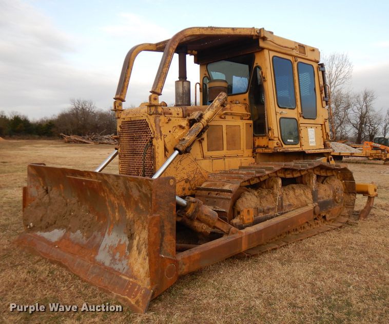 image for item GK9540 1981 Caterpillar D6D  dozer