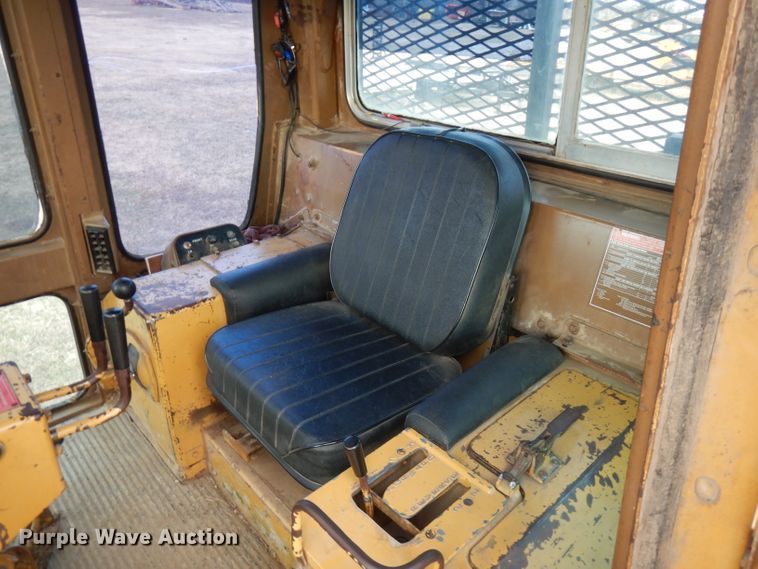 image for item GK9540 1981 Caterpillar D6D  dozer
