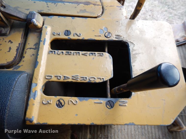 image for item GK9540 1981 Caterpillar D6D  dozer