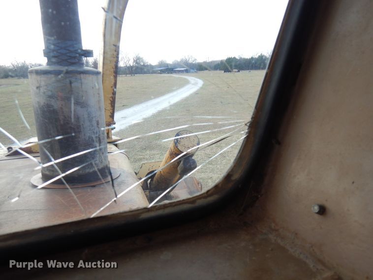 image for item GK9540 1981 Caterpillar D6D  dozer