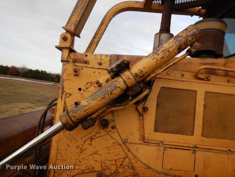 image for item GK9540 1981 Caterpillar D6D  dozer