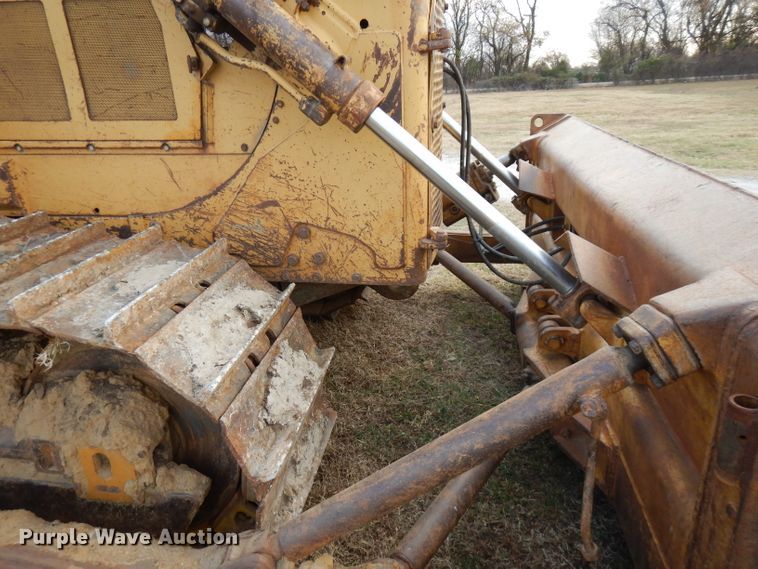 image for item GK9540 1981 Caterpillar D6D  dozer