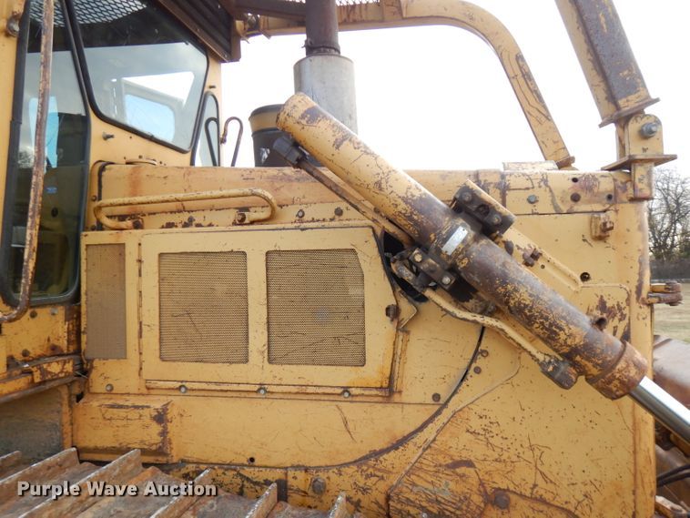 image for item GK9540 1981 Caterpillar D6D  dozer