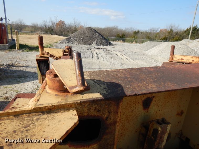 image for item GK9541 Jersey 103 spreader