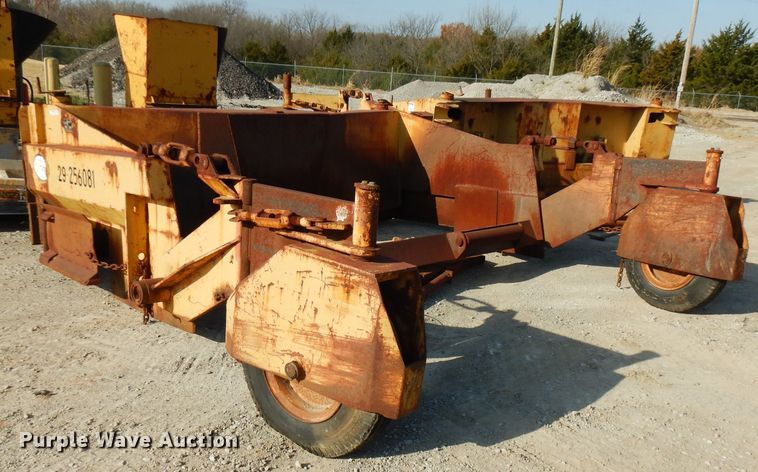 image for item GK9542 Jersey 103 spreader