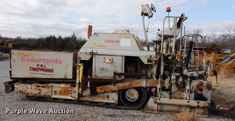 image for item GK9543 1999 Cedarapids CR461R  paver