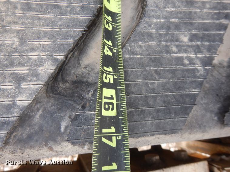 image for item GK9543 1999 Cedarapids CR461R  paver