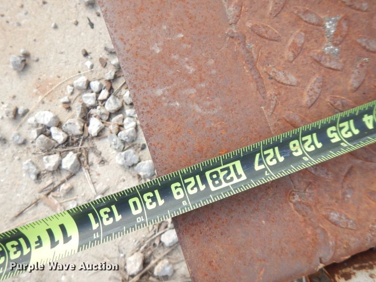 image for item GK9543 1999 Cedarapids CR461R  paver