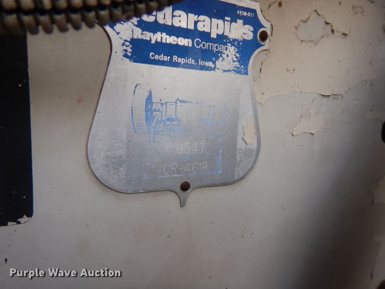 image for item GK9543 1999 Cedarapids CR461R  paver