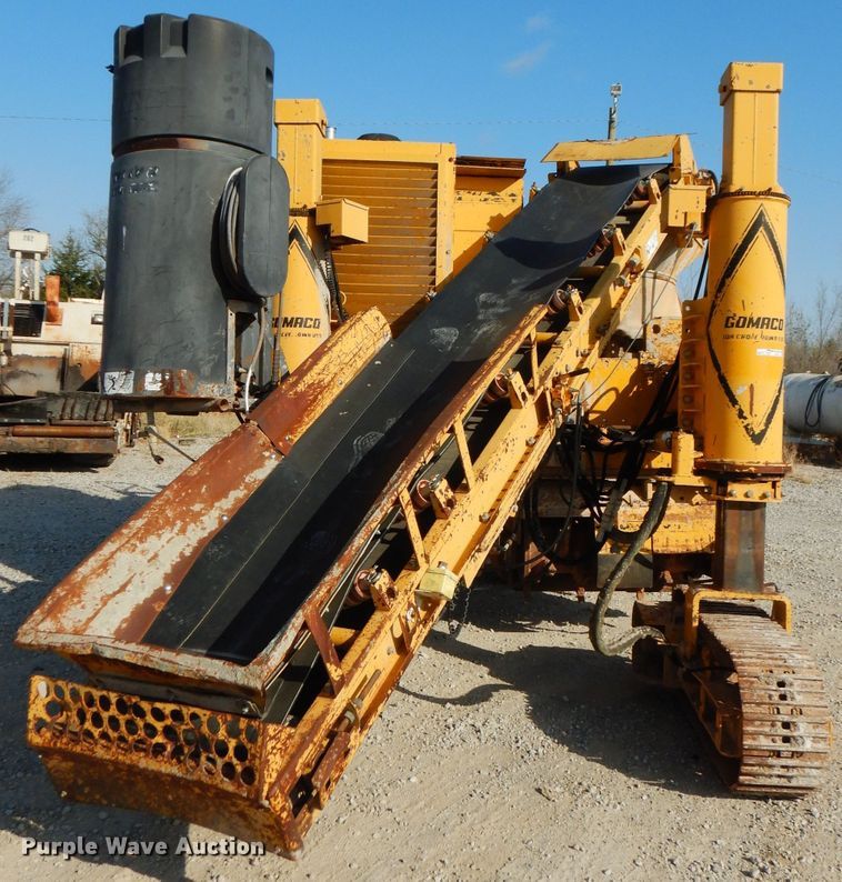 image for item GK9544 2001 Gomaco GT3600 curb machine