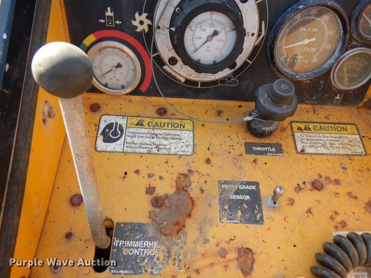 image for item GK9544 2001 Gomaco GT3600 curb machine