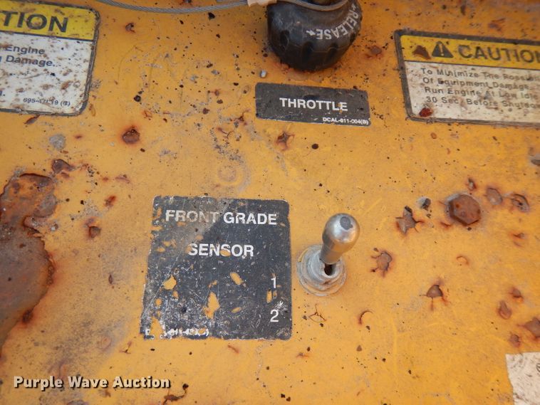 image for item GK9544 2001 Gomaco GT3600 curb machine