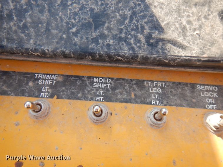 image for item GK9544 2001 Gomaco GT3600 curb machine