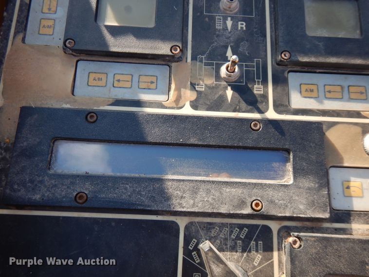 image for item GK9544 2001 Gomaco GT3600 curb machine