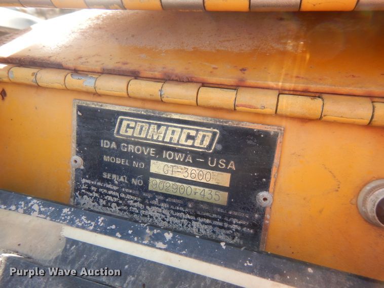 image for item GK9544 2001 Gomaco GT3600 curb machine