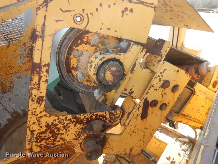 image for item GK9544 2001 Gomaco GT3600 curb machine