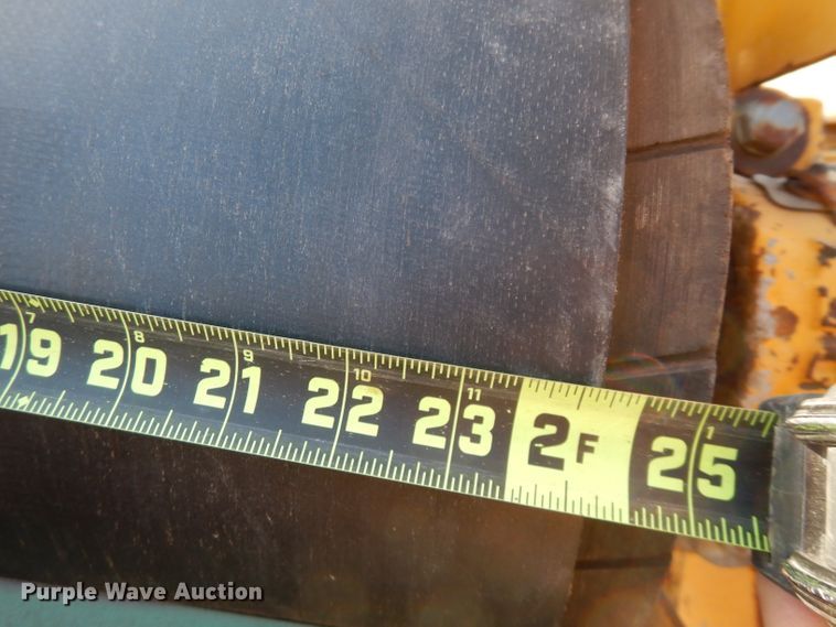 image for item GK9544 2001 Gomaco GT3600 curb machine