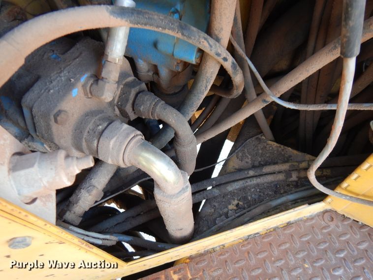 image for item GK9544 2001 Gomaco GT3600 curb machine