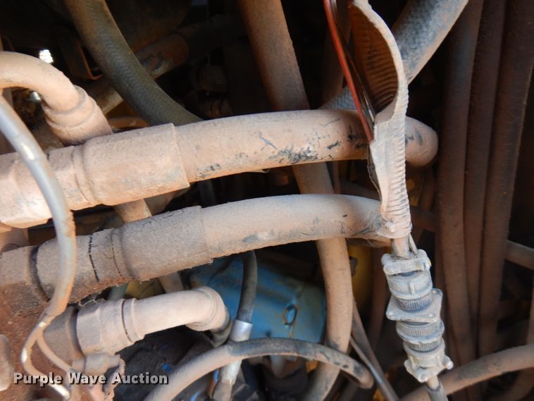 image for item GK9544 2001 Gomaco GT3600 curb machine