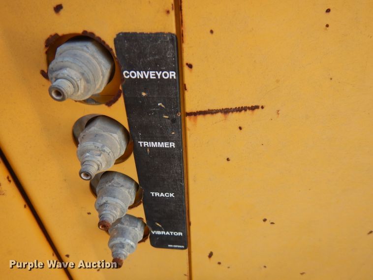 image for item GK9544 2001 Gomaco GT3600 curb machine