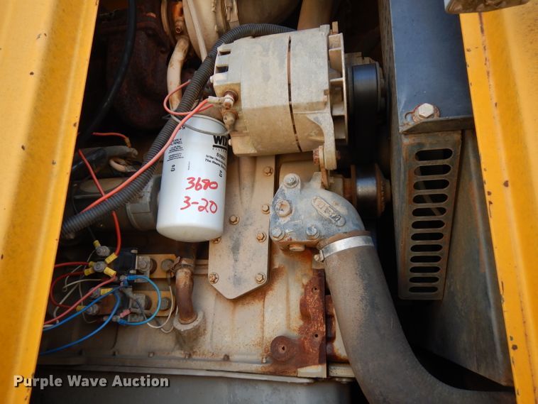 image for item GK9544 2001 Gomaco GT3600 curb machine