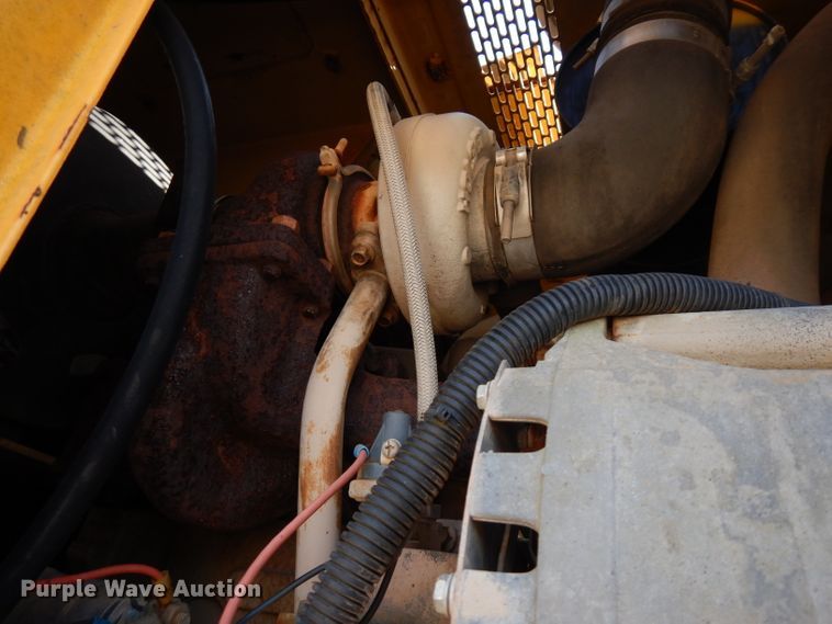 image for item GK9544 2001 Gomaco GT3600 curb machine