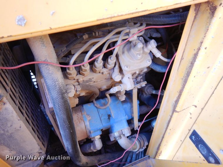 image for item GK9544 2001 Gomaco GT3600 curb machine