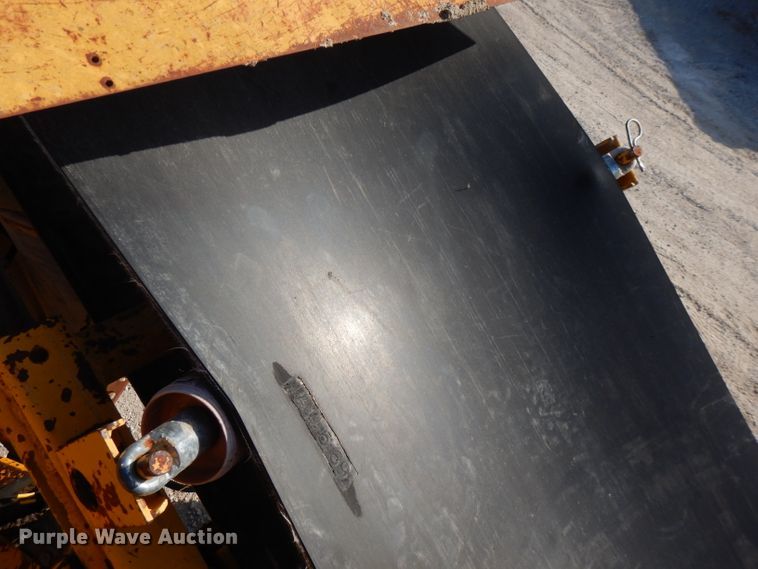 image for item GK9544 2001 Gomaco GT3600 curb machine