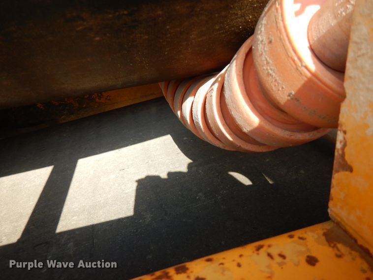 image for item GK9544 2001 Gomaco GT3600 curb machine