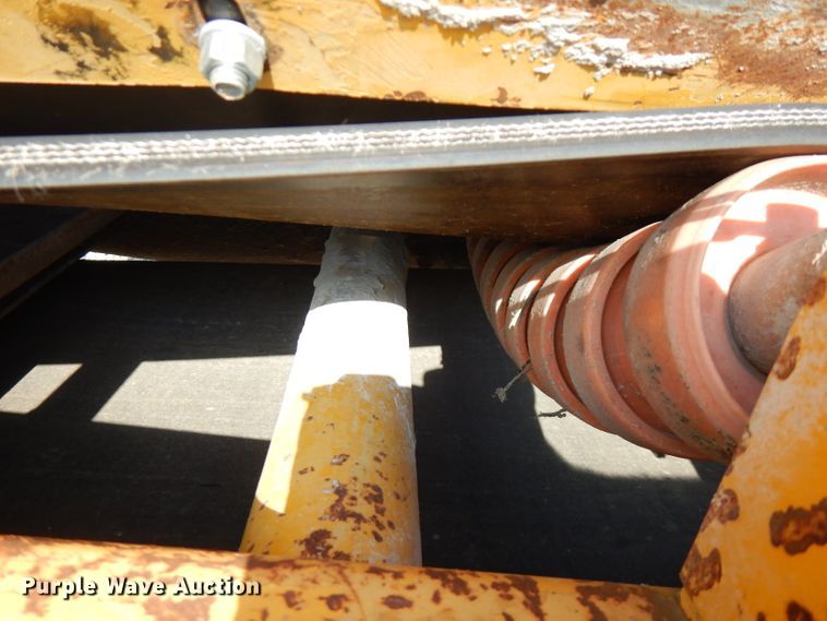 image for item GK9544 2001 Gomaco GT3600 curb machine