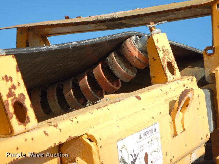 image for item GK9544 2001 Gomaco GT3600 curb machine