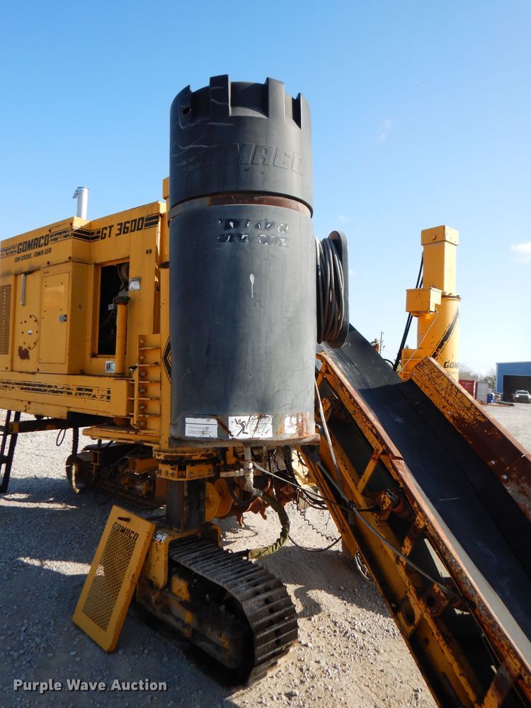 image for item GK9544 2001 Gomaco GT3600 curb machine