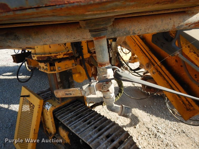 image for item GK9544 2001 Gomaco GT3600 curb machine