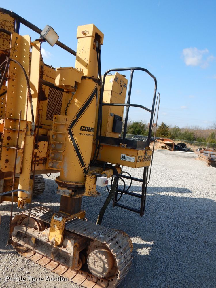 image for item GK9544 2001 Gomaco GT3600 curb machine