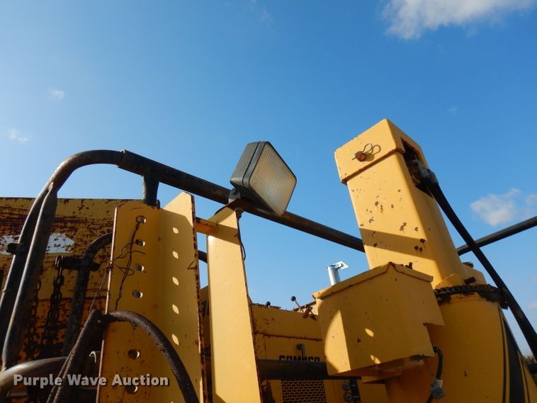 image for item GK9544 2001 Gomaco GT3600 curb machine