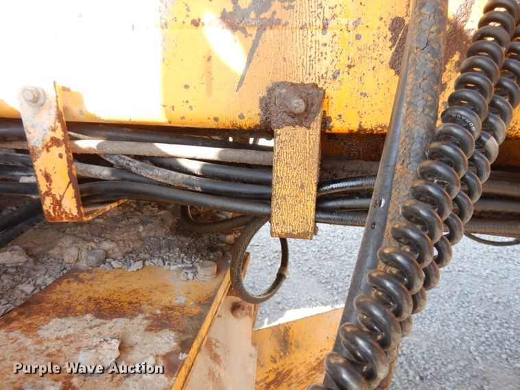 image for item GK9544 2001 Gomaco GT3600 curb machine