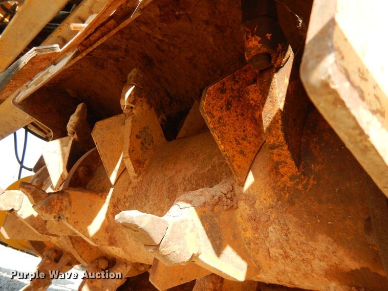 image for item GK9544 2001 Gomaco GT3600 curb machine