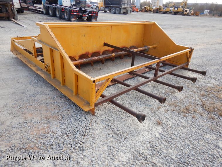 image for item GK9544 2001 Gomaco GT3600 curb machine