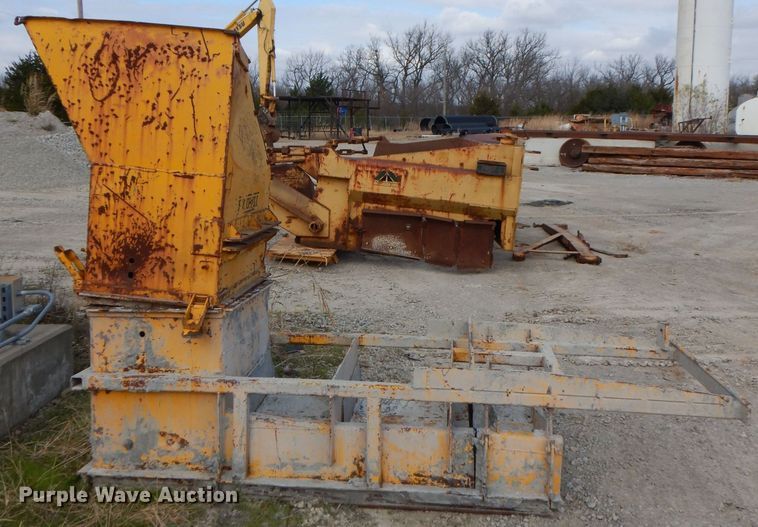 image for item GK9544 2001 Gomaco GT3600 curb machine