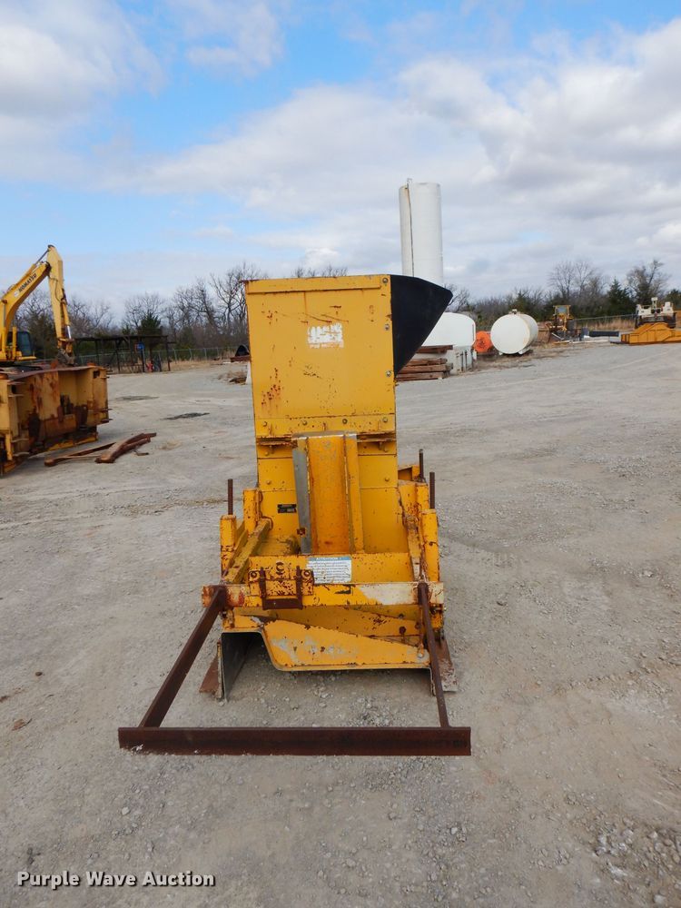 image for item GK9544 2001 Gomaco GT3600 curb machine