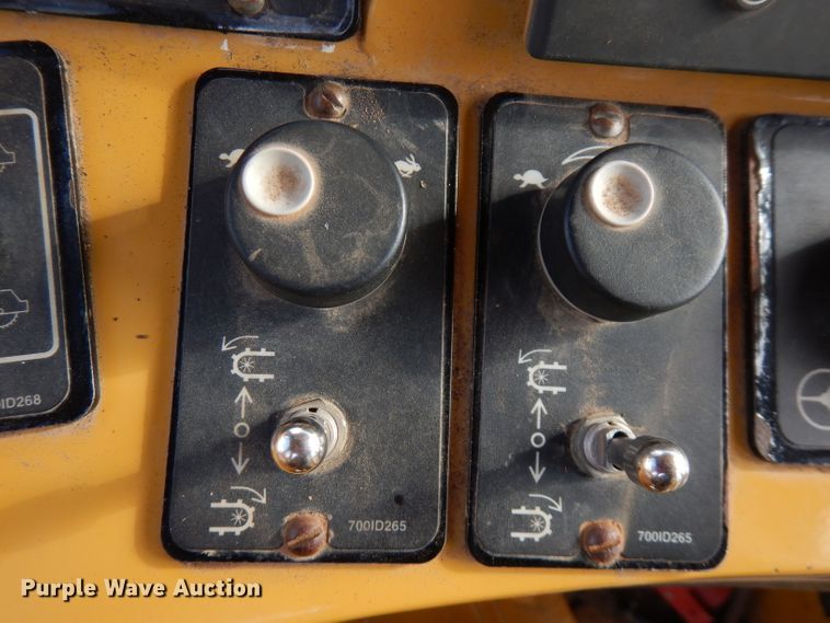 image for item GK9545 2014 Vermeer Commander T655 III  trencher