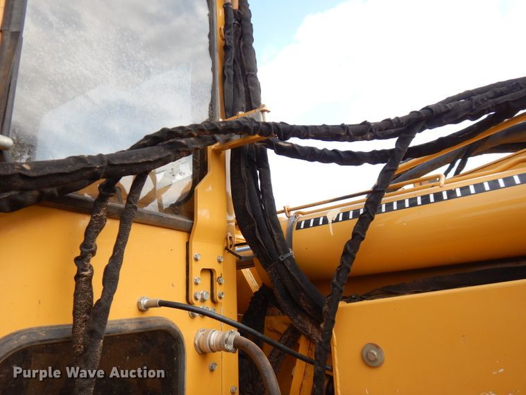 image for item GK9545 2014 Vermeer Commander T655 III  trencher