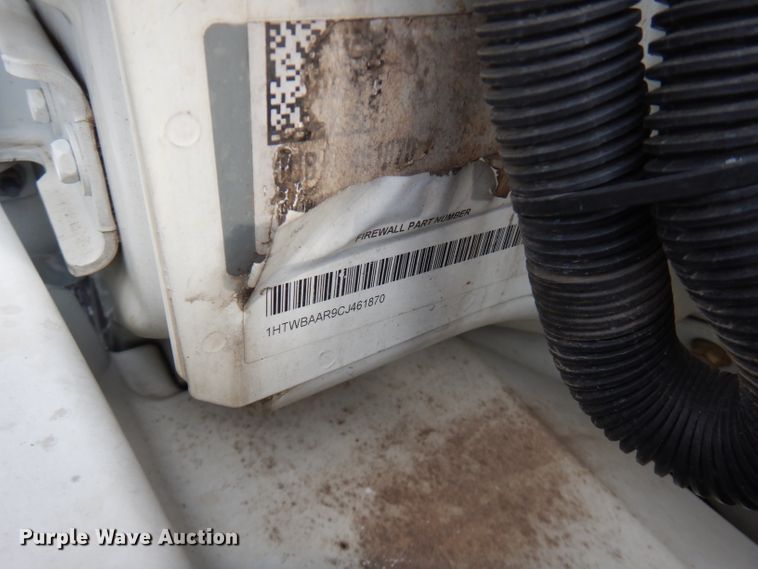 image for item GK9546 2012 International 7300  bucket truck