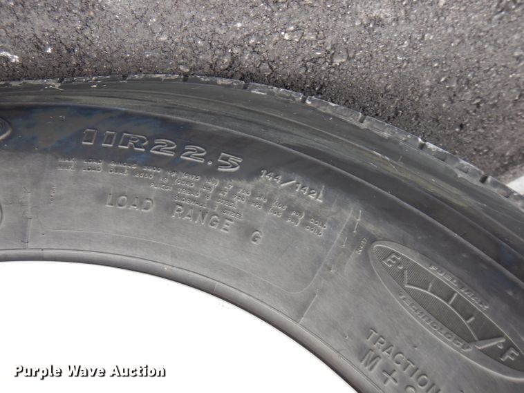 image for item GK9546 2012 International 7300  bucket truck