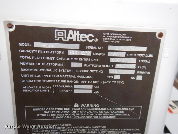 image for item GK9546 2012 International 7300  bucket truck