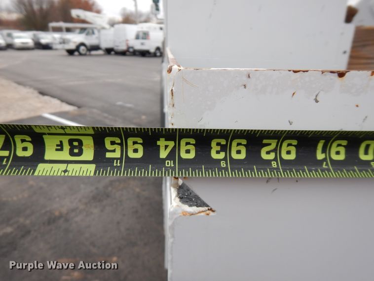 image for item GK9546 2012 International 7300  bucket truck